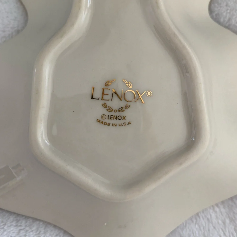 Lenox Small Dish Christmas‎ Tree Shape Holly Berry Gold Trim Edge 5 inch Vtg USA
